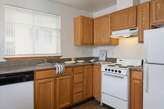 Building Photo - Tate Mason House - 55+ Community