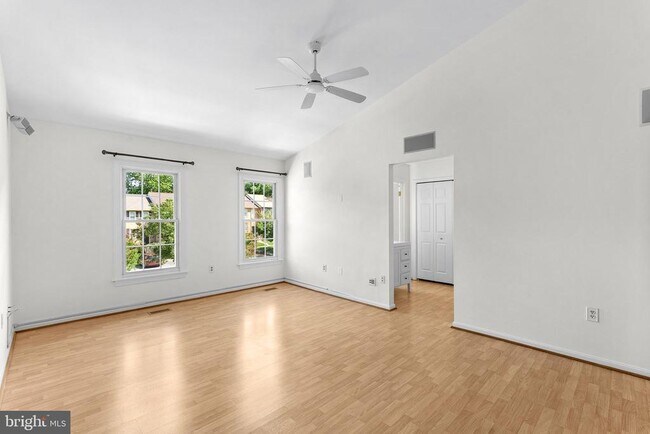 Building Photo - 7877 Painted Daisy Dr