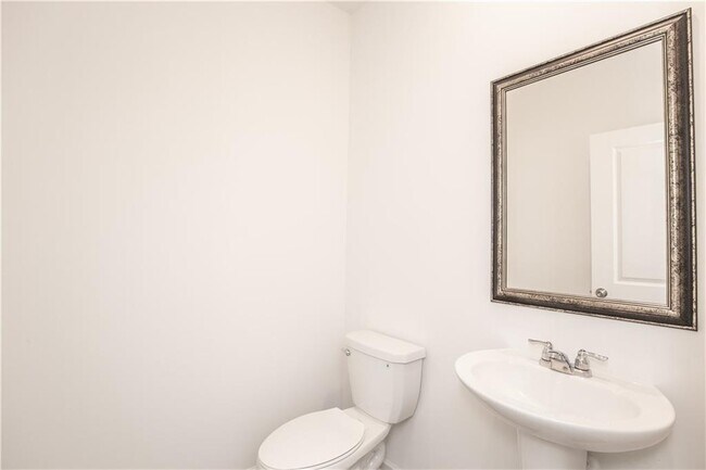 Building Photo - 101 Goshawk St