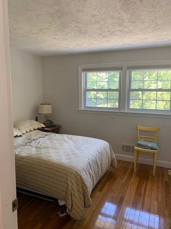 Building Photo - 3 Carpenter Rd