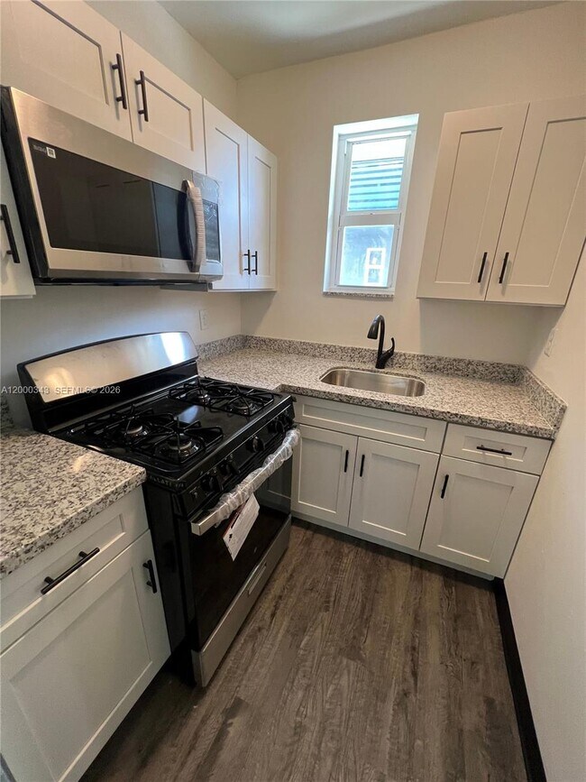 Building Photo - 1191 NW 8th Street Rd