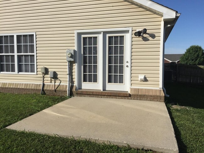 Building Photo - 111 Santa Monica Dr