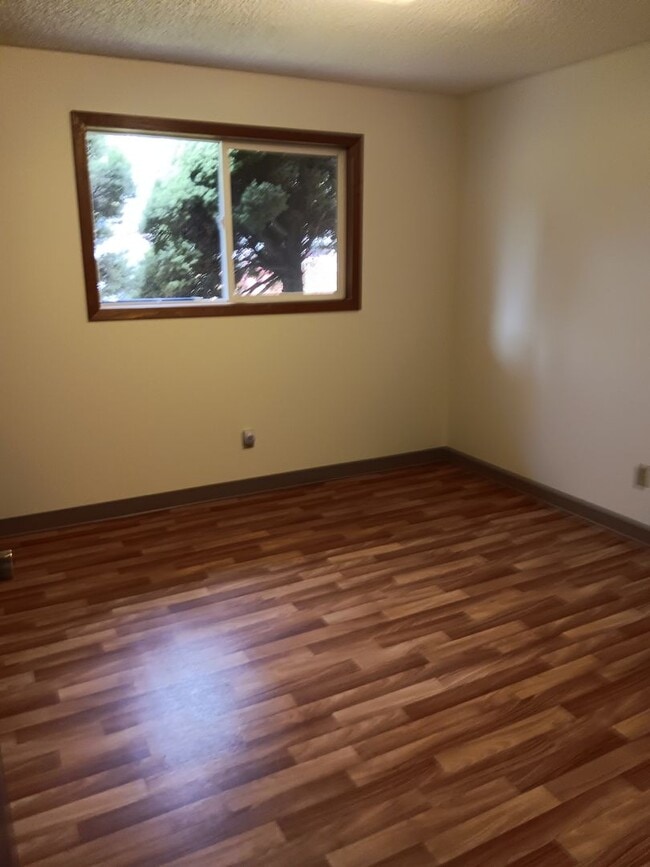 Building Photo - 3 Bed House in La Grande