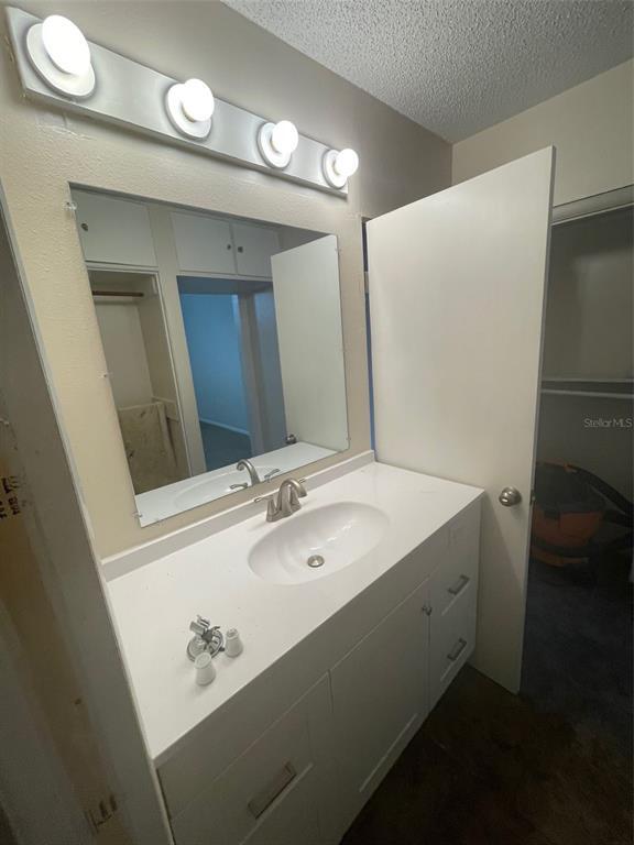 Building Photo - 204 Callitris Ave