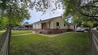 Building Photo - 2111 3rd St