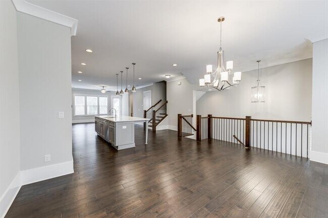 Building Photo - 4304 Walsh Dr