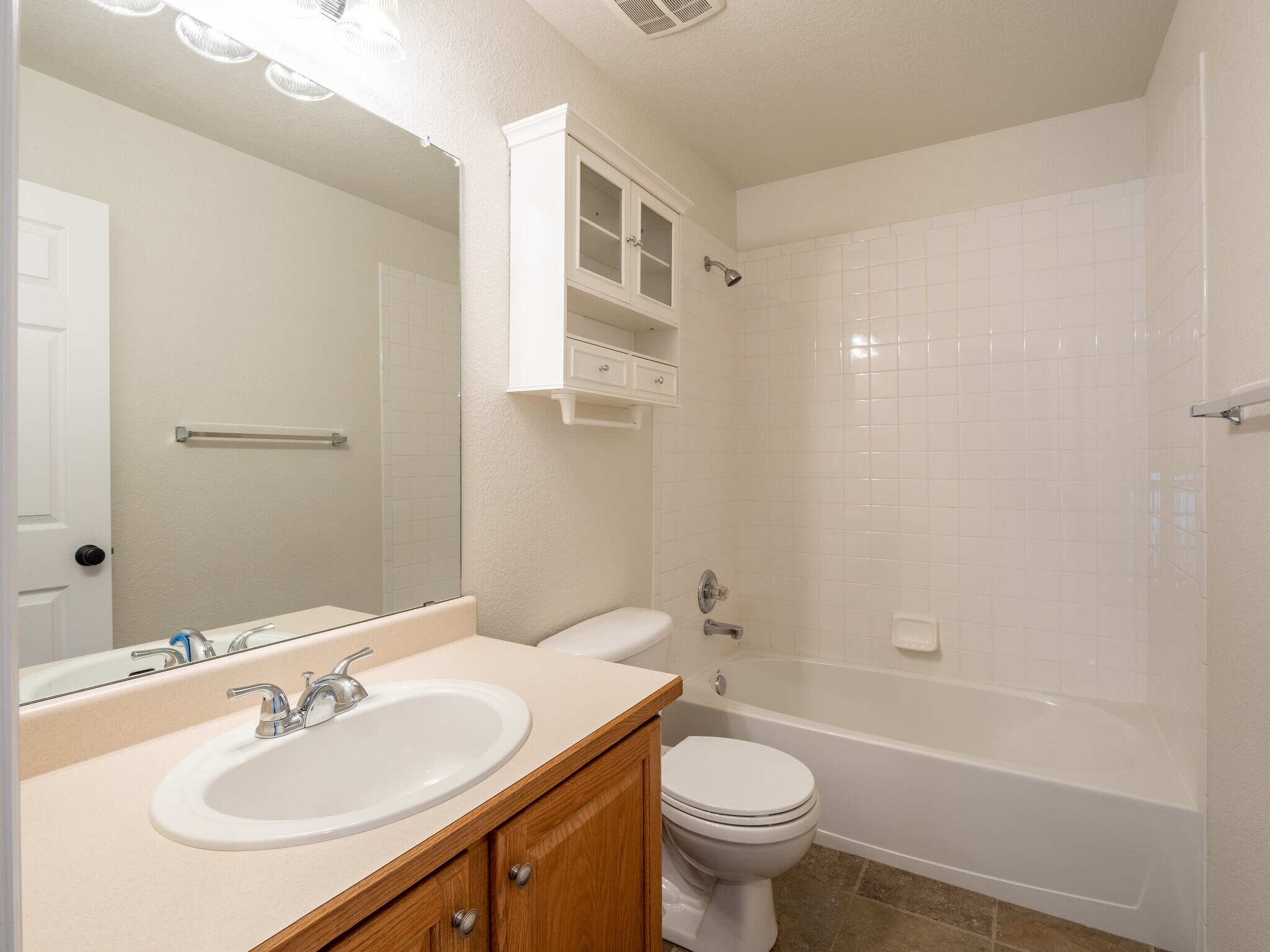 Building Photo - 5162 Cinquefoil Ln