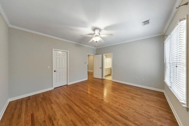 Building Photo - 11180 W Rd