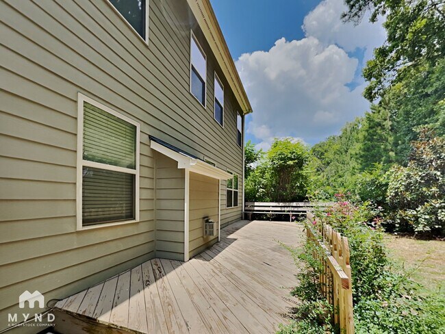 Building Photo - 2557 Kolb Manor Cir SW