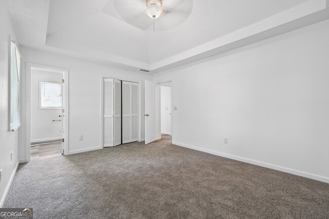 Building Photo - 3758 Westchase Dr