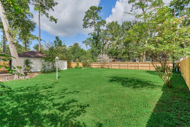 Building Photo - 6214 Fawnwood Dr