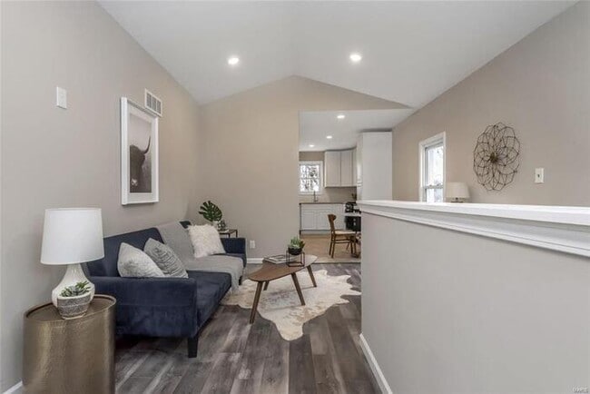 Building Photo - Fantastic 3bd/1.5ba home! Let yourself in!