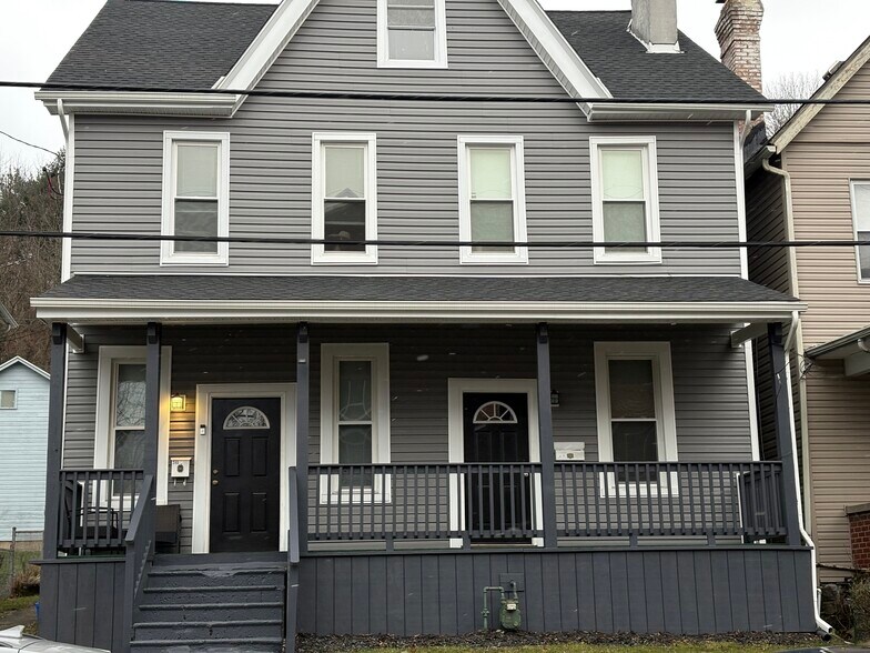 Building Photo - 340 Academy St