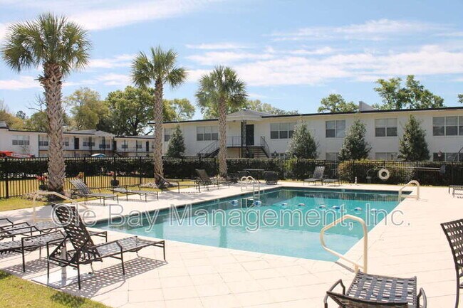 Building Photo - 4009 Old Shell Rd