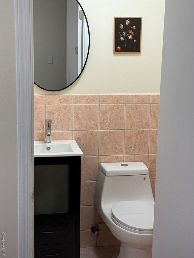 Building Photo - 1 Concord Dr