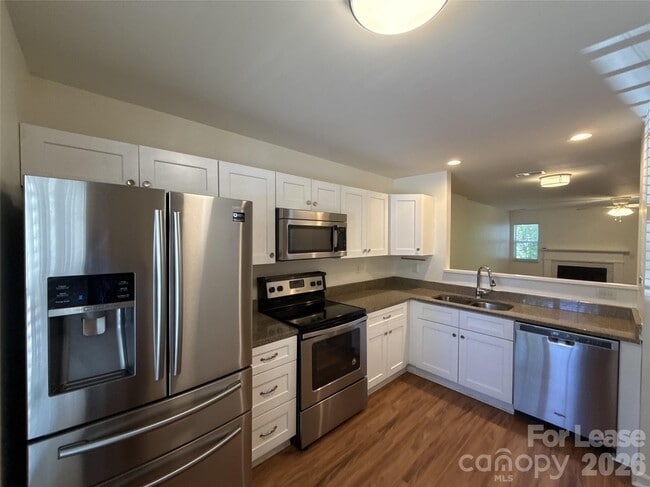 Building Photo - 639 Mountainwater Dr