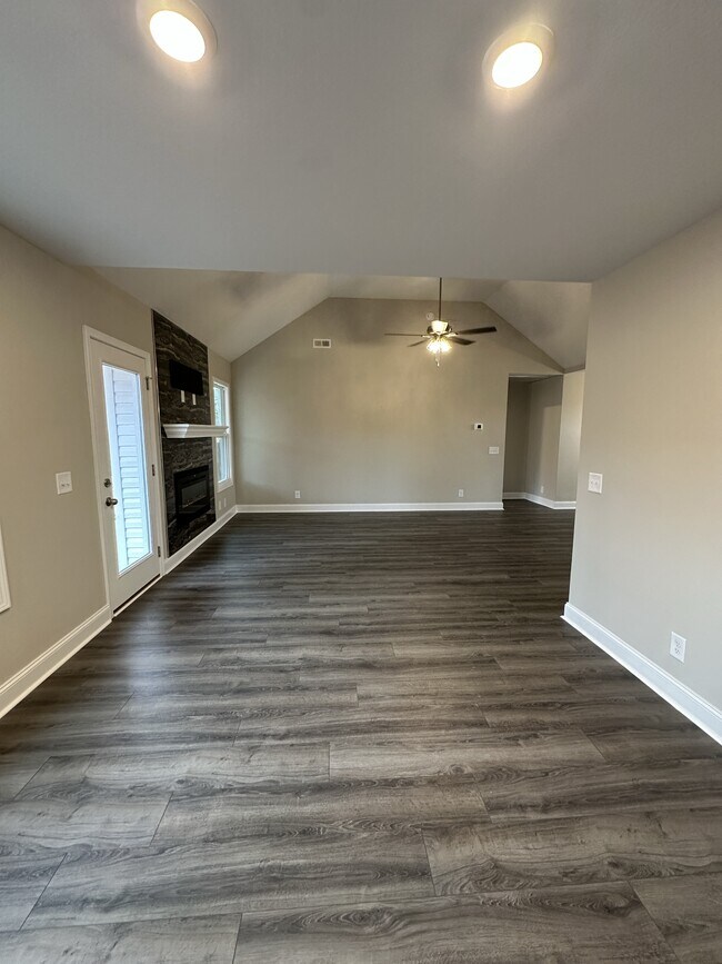 Building Photo - 3488 Cayuse Way