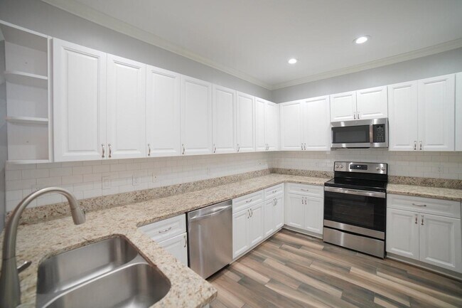 Building Photo - 5434 Hampton Hill Cir
