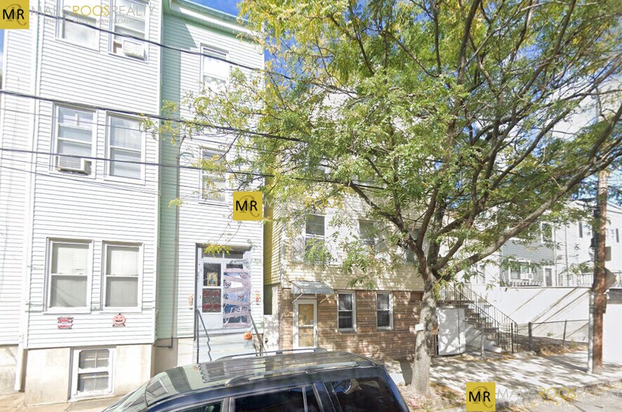 Primary Photo - 148 Saratoga St