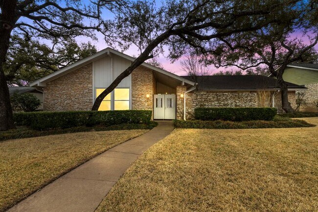 Primary Photo - 11532 Spicewood Pkwy