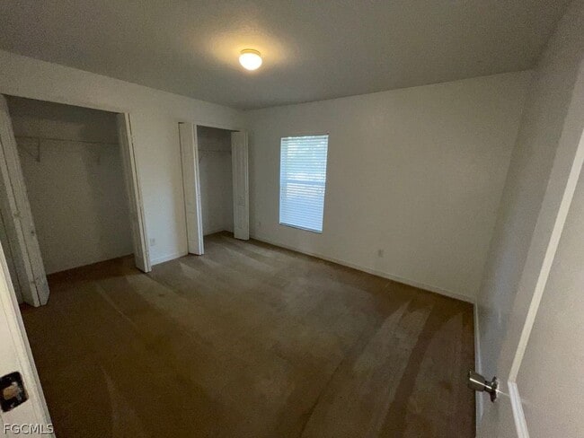 Building Photo - 2614 Carol Pl