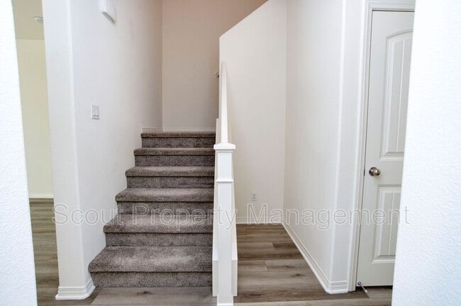 Building Photo - 24131 Tuscany Ave