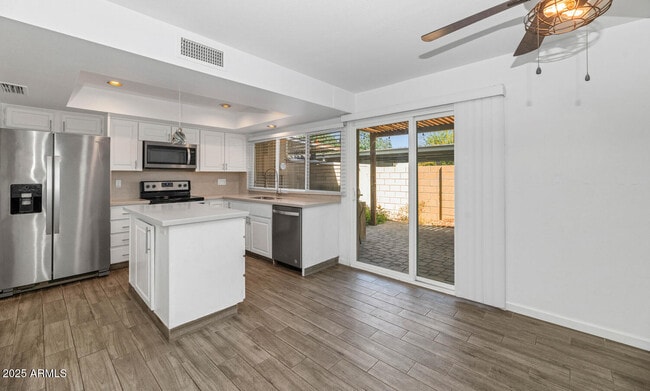 Building Photo - 5137 N Granite Reef Rd