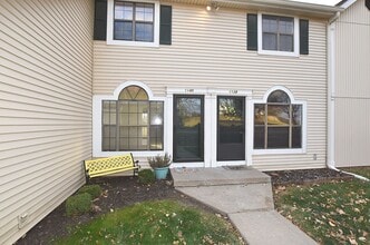 Building Photo - 1134 Hampton Ln