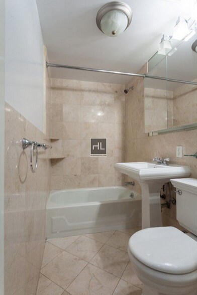 Building Photo - East 5th Street