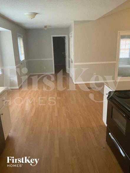 Building Photo - 175 Planters Walk