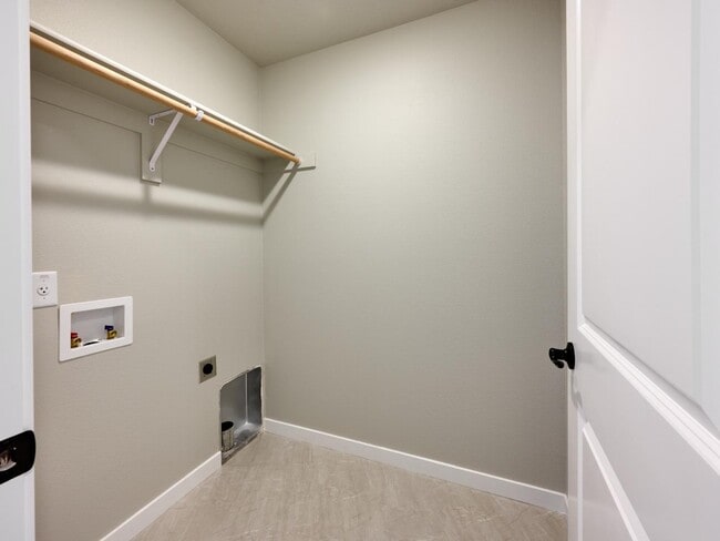 Building Photo - 4832 Flight Ave NE