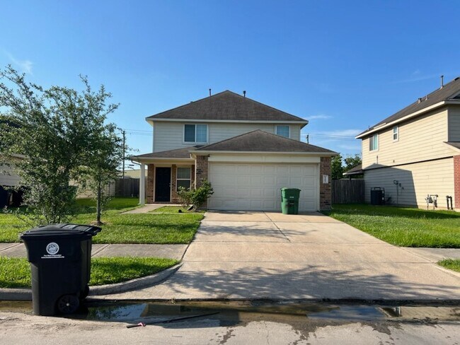 Building Photo - Elegant Living with 4 Bedrooms and 2.5 Baths in Houston, TX