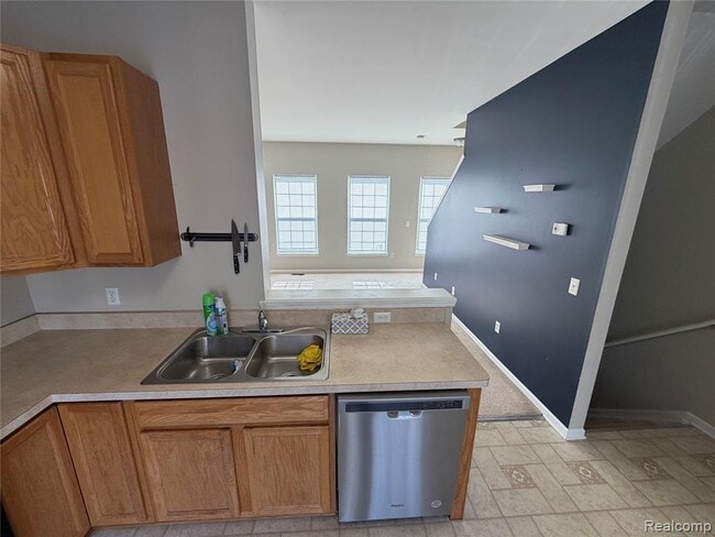 Building Photo - 44745 Ellery Ln