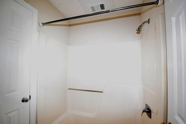 Building Photo - 1421 W Peachtree St NE