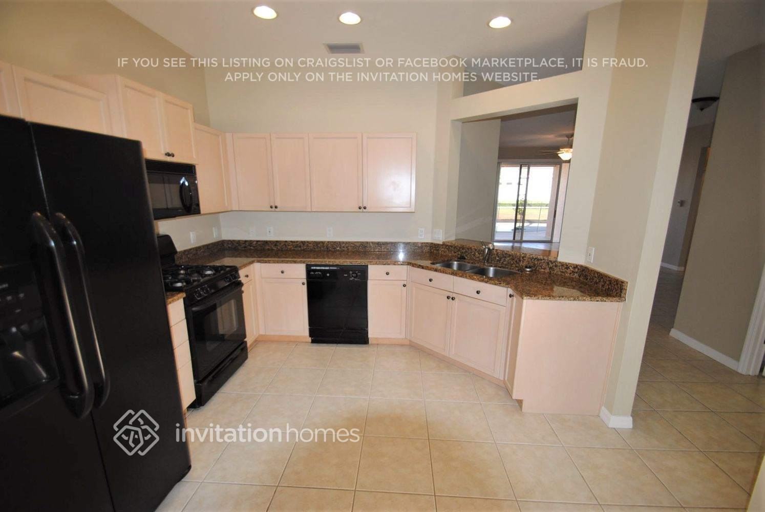 Building Photo - 15380 Blue Fish Cir