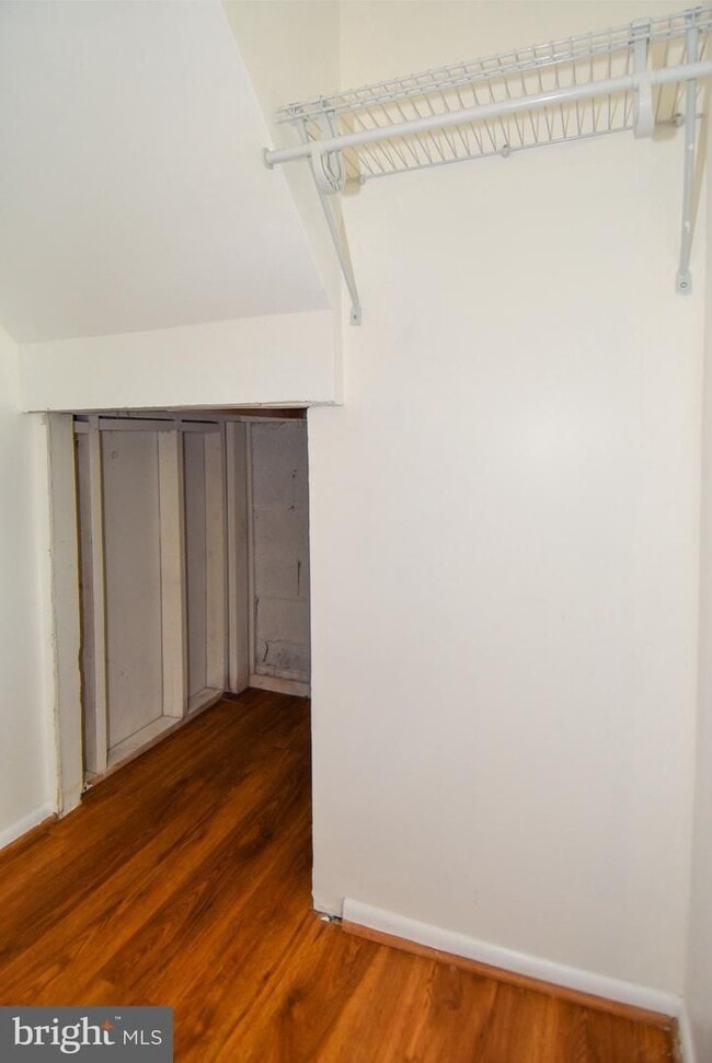 Building Photo - This home offers the perfect blend of modern updates, practical features, and unbeatable proximit...