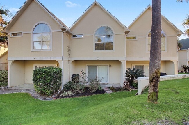 Building Photo - 234 Pelican Pl