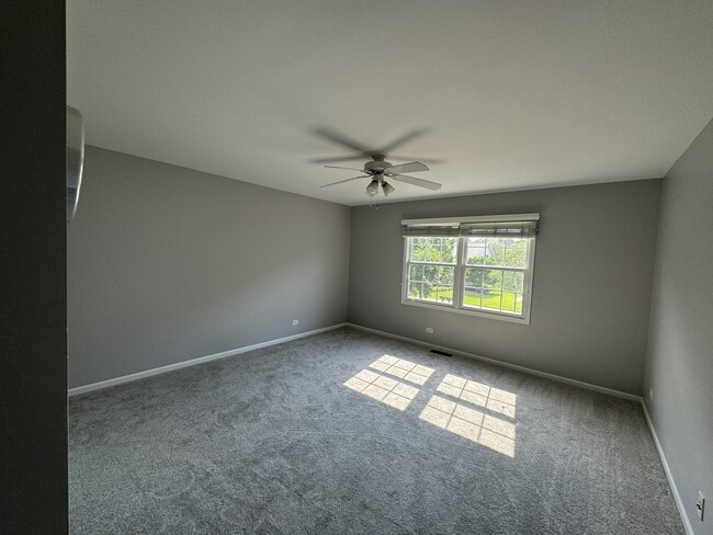 Building Photo - 1N061 Mission Ct
