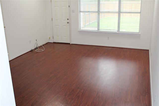 Building Photo - 3805 Silver Maple Dr