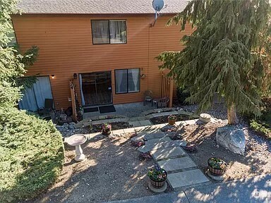 Building Photo - 690 NW Atalanta Way