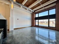 Building Photo - 382 W 22nd St