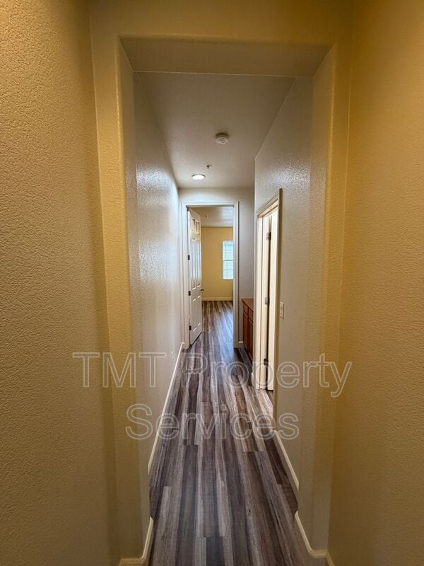 Building Photo - 8120 Crystal Walk Cir