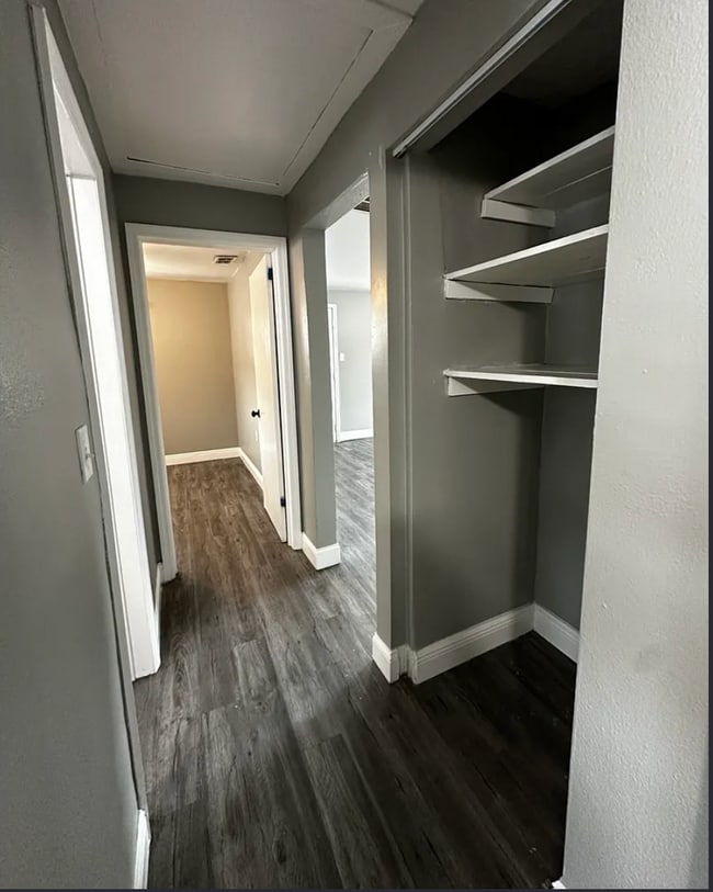 Building Photo - 3471 50th Ave N