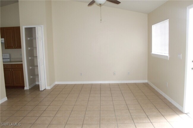 Primary Photo - 726 Hightower Ave S