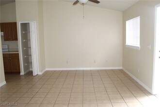 Building Photo - 726 Hightower Ave S