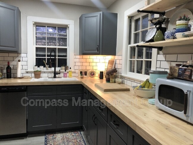 Building Photo - 3608 S Haven Rd