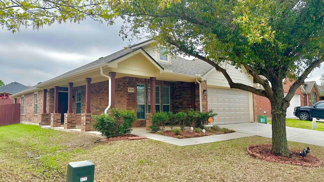 Primary Photo - Home for Lease in Aubrey