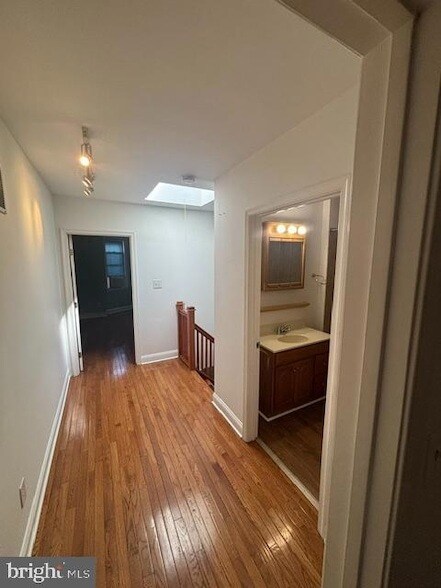 Building Photo - 315 E 29th St