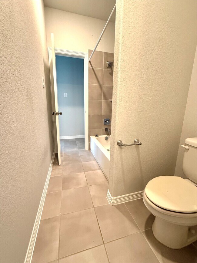 Building Photo - 3630 Windward Canyon Dr