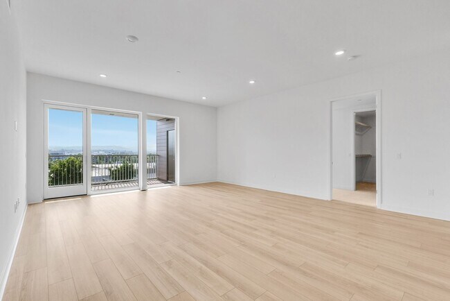 Building Photo - 4507 Rivington